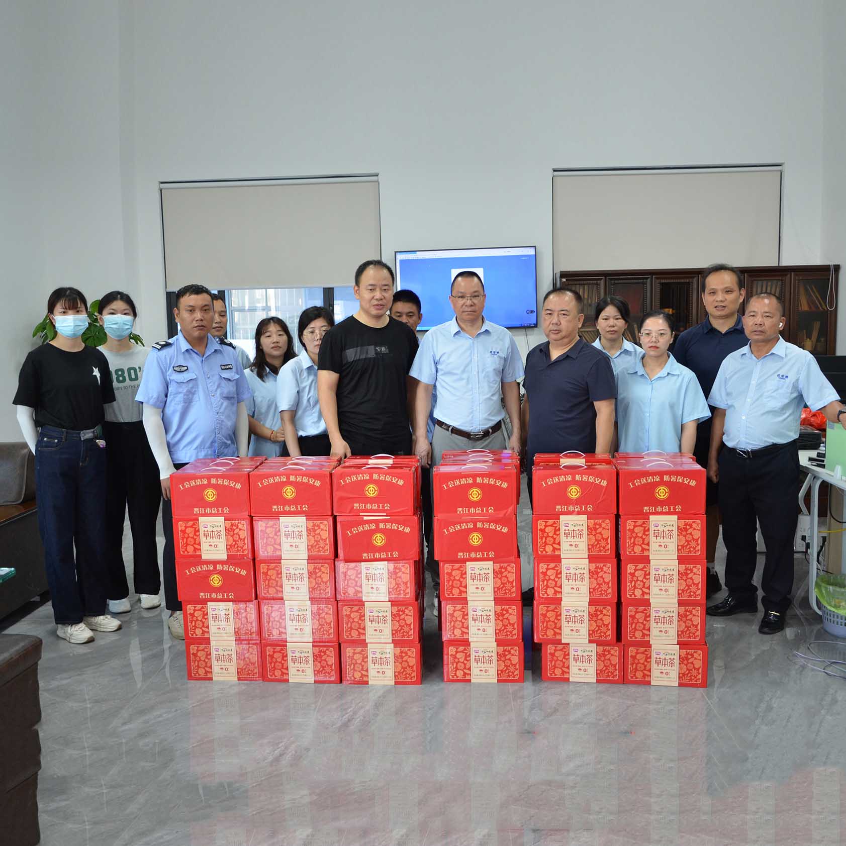 清涼關(guān)懷至優(yōu)安納，工會助力戰(zhàn)高溫